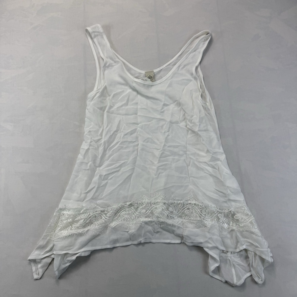 Paper Crane White Tank Top NWT Medium 100% Rayon Lace Hem Asymmetrical Made USA